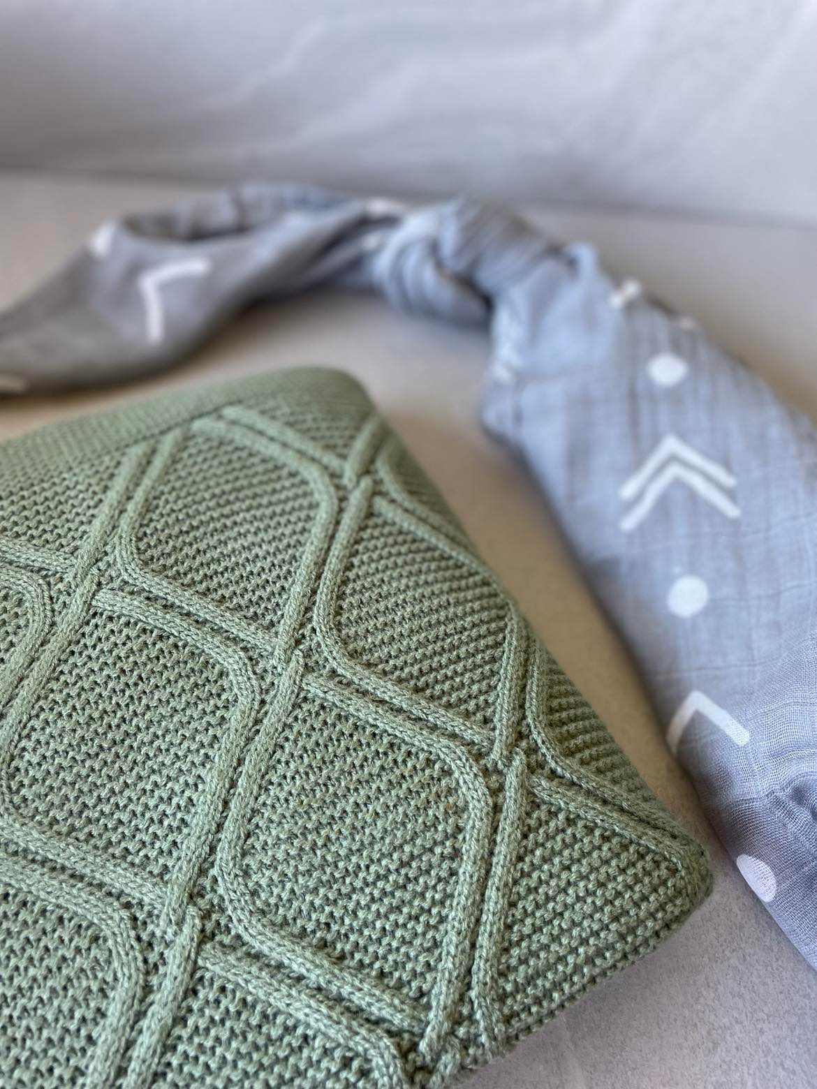 BLANKET - OLIVE