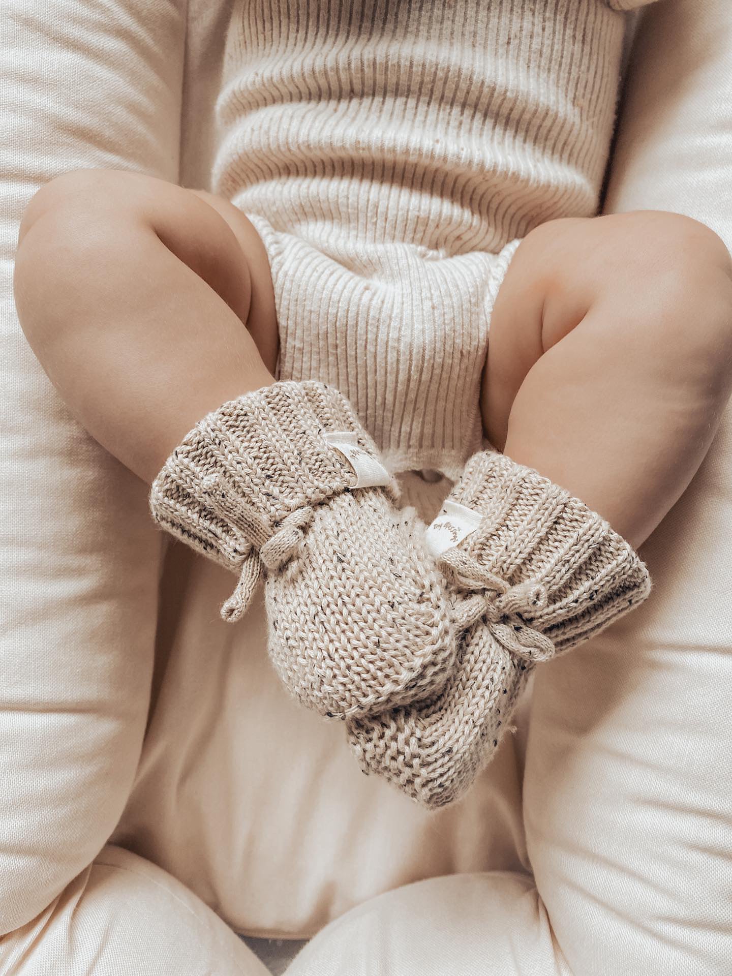SPECKLED BOOTIES - COOKIE