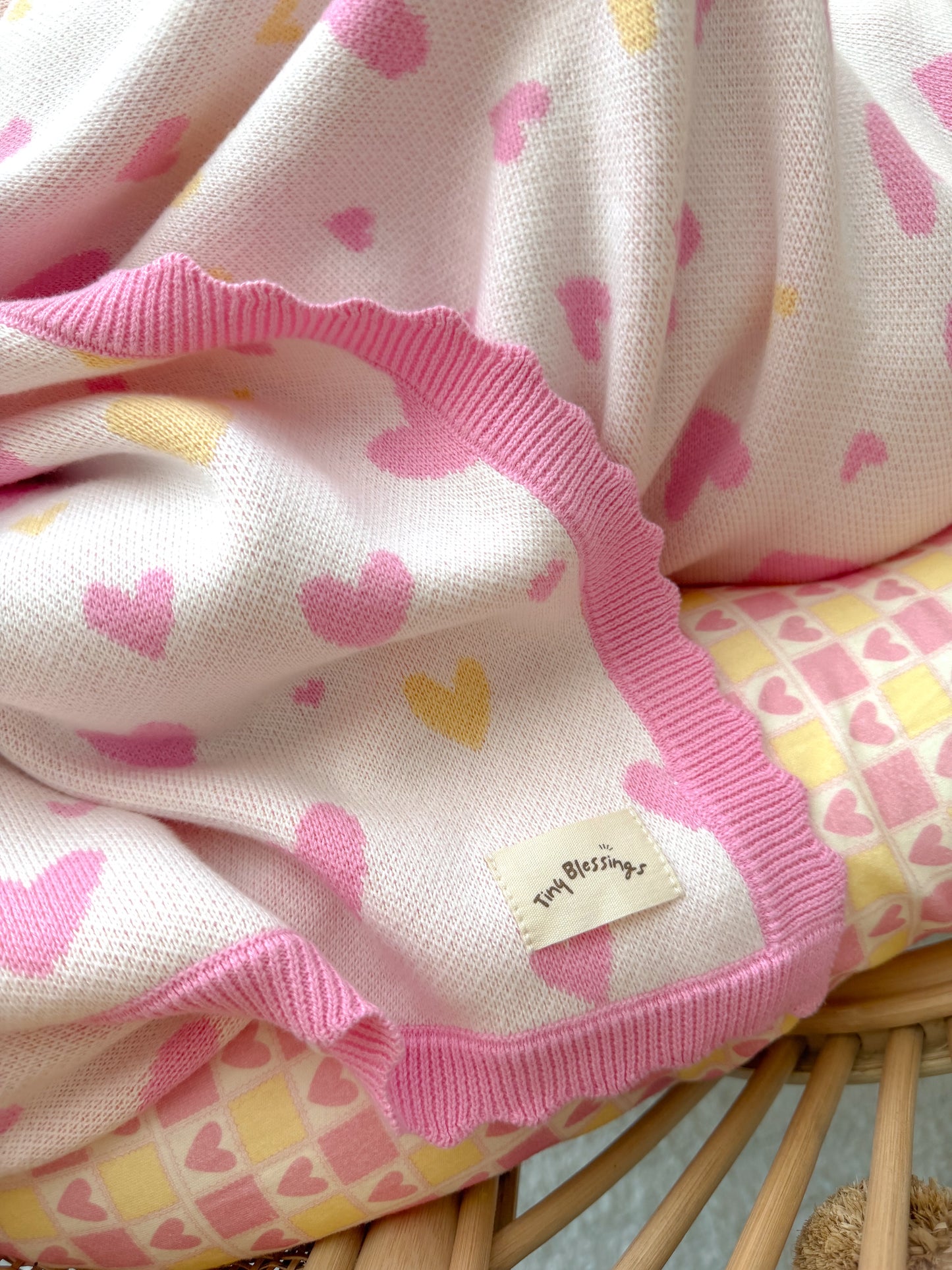 HEIRLOOM KNIT BLANKET - SWEETHEARTS